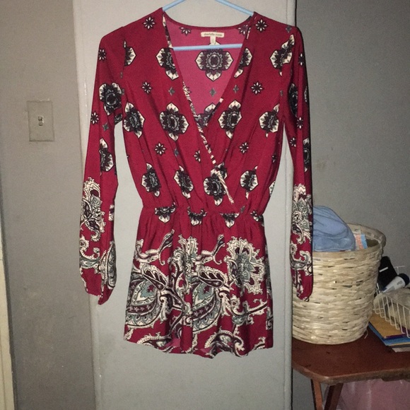 Romper - Picture 1 of 4